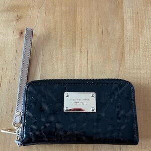 Small black Michael Kors wallet